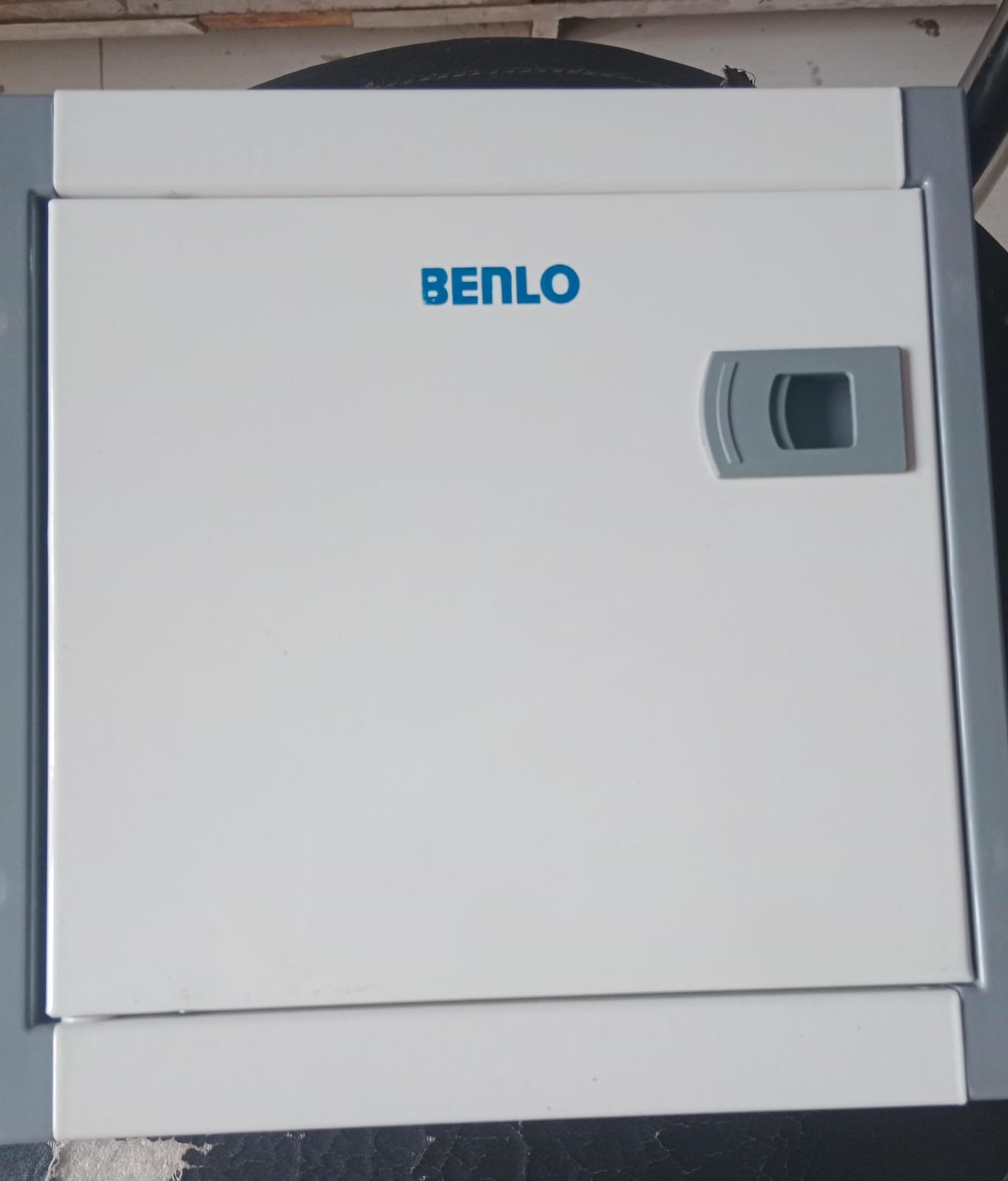 SINGLE PHASE DOUBLE DOOR -CLASSIC LINE [8 way]