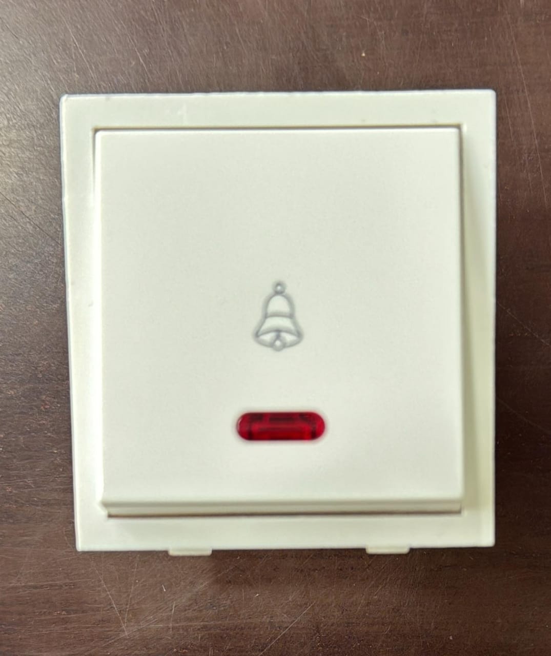 Anchor Roma 10A BELL PUSH CASE 180