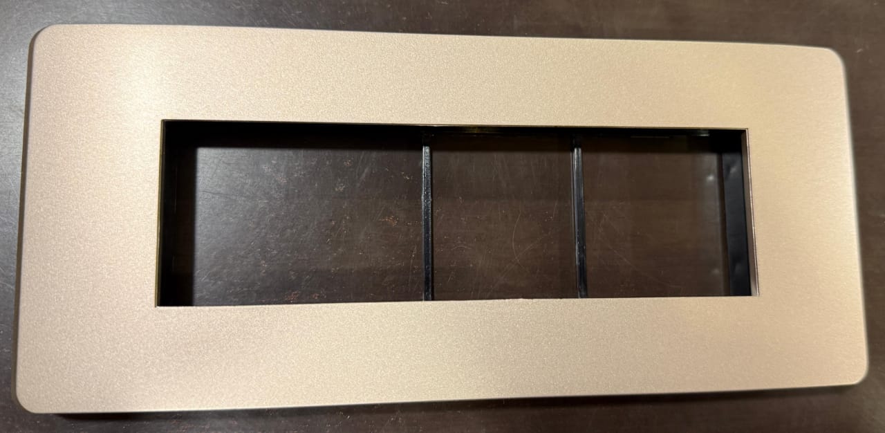 LEO L2 8M Horizontal Cartier Gold Plate